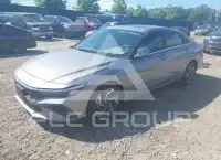 2024 Hyundai Elantra фото