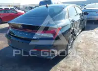 2024 Hyundai Elantra фото