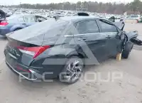 2024 Hyundai Elantra photo