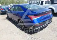 2024 Hyundai Elantra фото