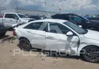 2024 Hyundai Elantra фото