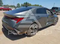 2024 Hyundai Elantra photo