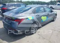 2024 Hyundai Elantra фото