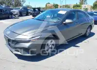 2024 Hyundai Elantra фото