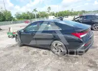 2024 Hyundai Elantra фото
