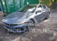 2024 Hyundai Elantra фото