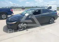 2024 Hyundai Elantra photo