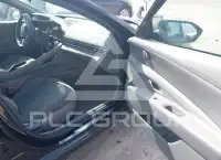 2024 Hyundai Elantra фото