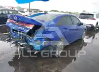 2024 Hyundai Elantra фото