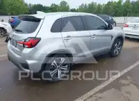 2025 Mitsubishi OUTLANDER photo