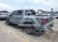 2025 Nissan FRONTIER фото