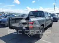 2025 Nissan FRONTIER photo