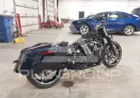 2025 Harley-Davidson FLHX photo