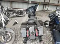 2025 Harley-Davidson FLHX фото