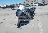 2025 Kawasaki EX500 фото