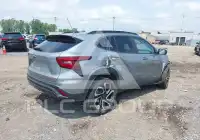 2025 Chevrolet TRAX photo