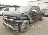 2025 Chevrolet Silverado photo