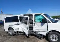 2025 Chevrolet Express фото