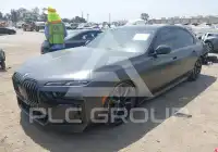 2025 BMW I7 фото
