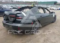 2025 BMW 760 фото