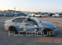 2025 BMW 330 photo