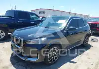 2025 BMW X1 photo