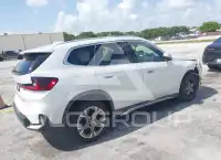 2025 BMW X1 фото