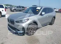 2025 BMW X1 фото