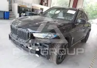 2025 BMW X5 photo