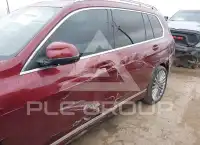 2025 BMW X7 фото
