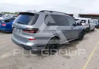 2025 BMW X7 photo
