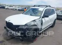 2025 BMW X7 фото