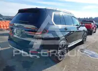 2025 BMW X7 фото