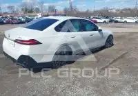 2025 BMW 530 фото
