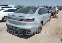 2025 BMW 740 photo