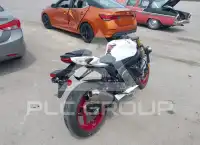 2025 Suzuki GSX-R750 photo