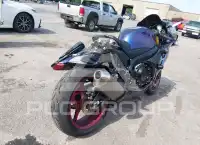 2025 Suzuki GSX-R750 фото