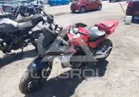2025 Honda CB750 фото