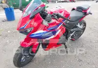 2025 Honda CBR500 фото
