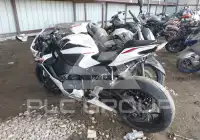 2025 Honda CBR1000 фото
