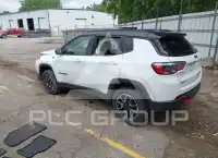 2025 Jeep COMPASS photo