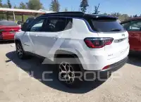 2025 Jeep COMPASS фото