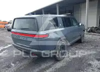2025 Rivian R1S фото
