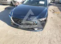 2025 Mazda 3 photo