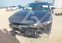 2025 Mazda 3 фото