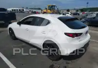 2025 Mazda 3 photo