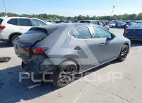 2025 Mazda 3 photo