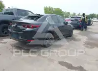 2025 Mazda 3 фото
