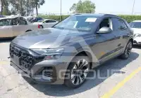 2025 Audi Q8 фото