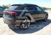 2025 Audi Q8 фото